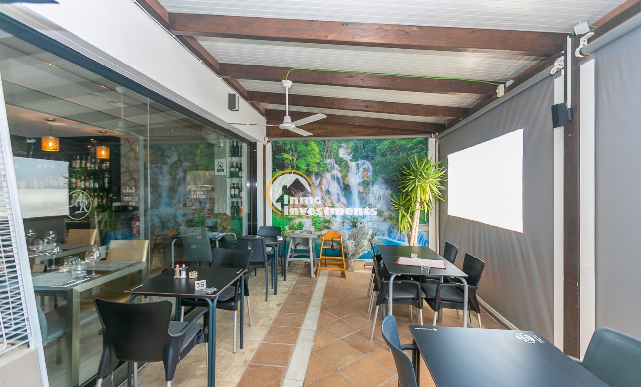 Resale - Commercial - Villamartin - Villacosta