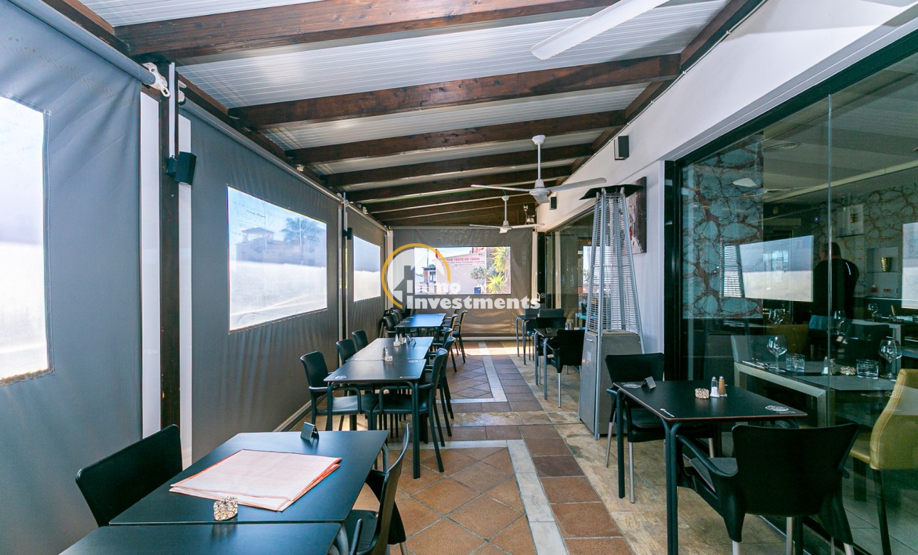 Resale - Commercial - Villamartin - Villacosta