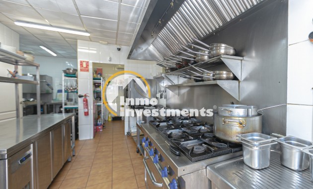 Resale - Commercial - Villamartin - Villacosta