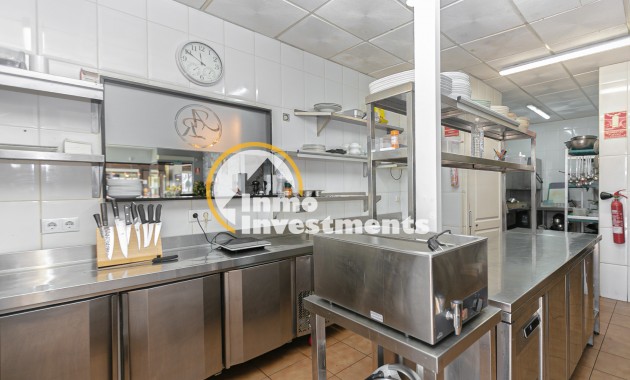 Resale - Commercial - Villamartin - Villacosta