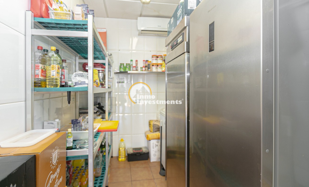 Resale - Commercial - Villamartin - Villacosta