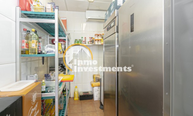 Resale - Commercial - Villamartin - Villacosta