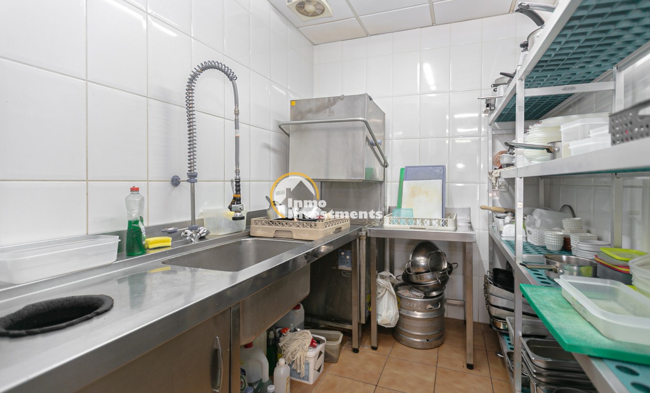 Resale - Commercial - Villamartin - Villacosta