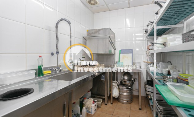 Resale - Commercial - Villamartin - Villacosta