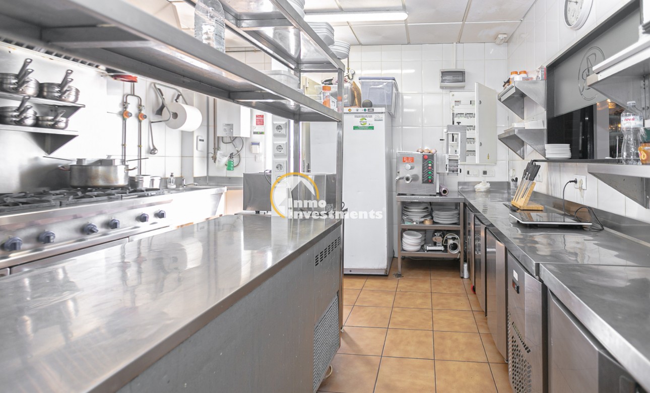 Resale - Commercial - Villamartin - Villacosta