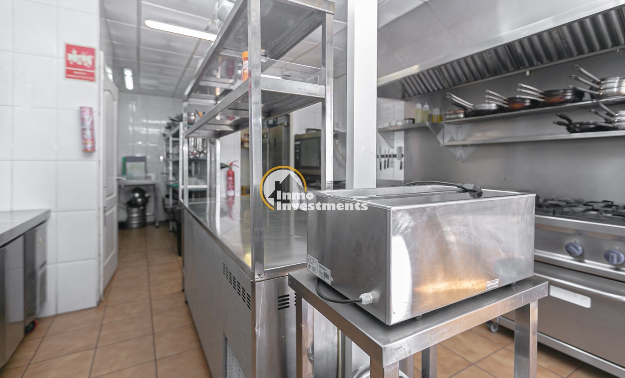 Resale - Commercial - Villamartin - Villacosta