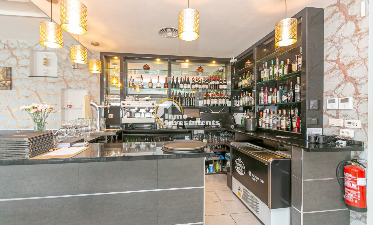 Resale - Commercial - Villamartin - Villacosta