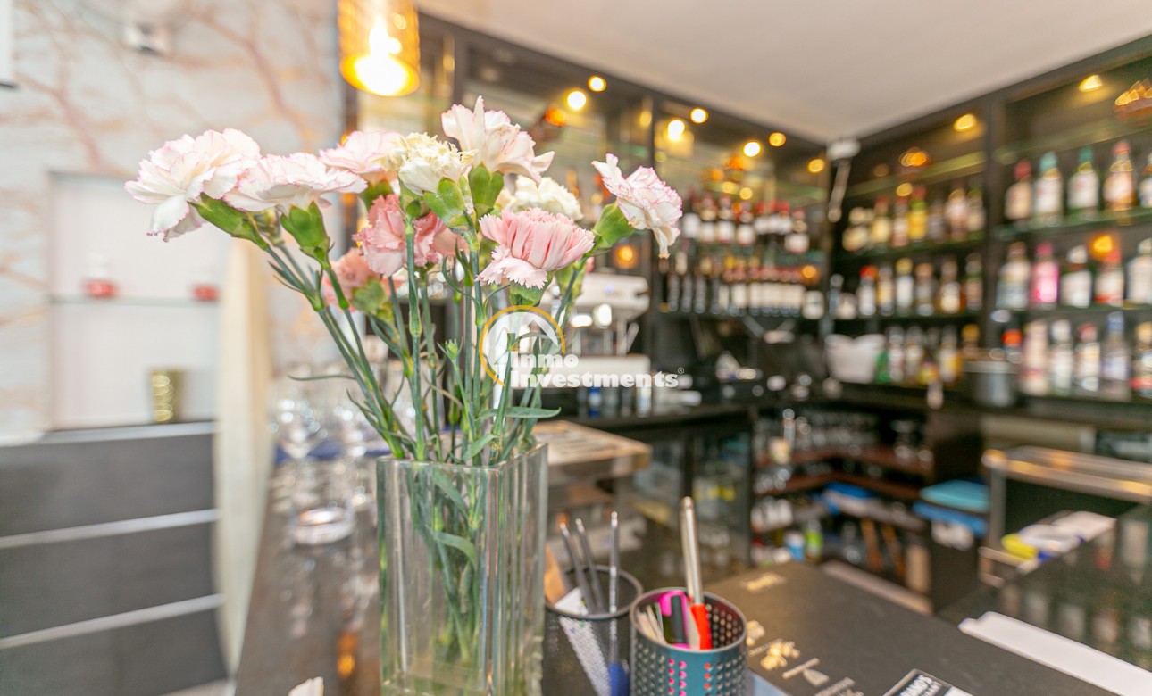 Resale - Commercial - Villamartin - Villacosta