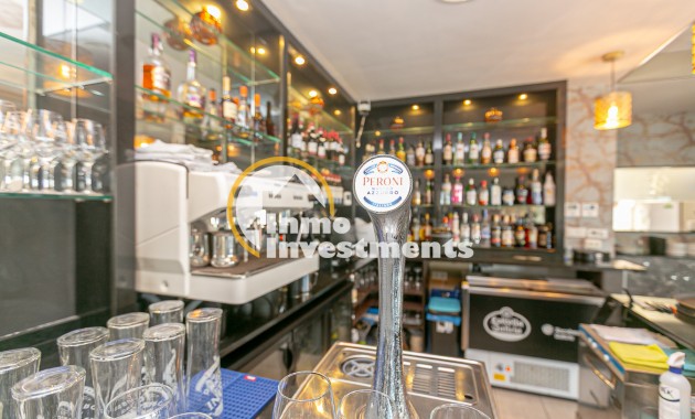 Resale - Commercial - Villamartin - Villacosta