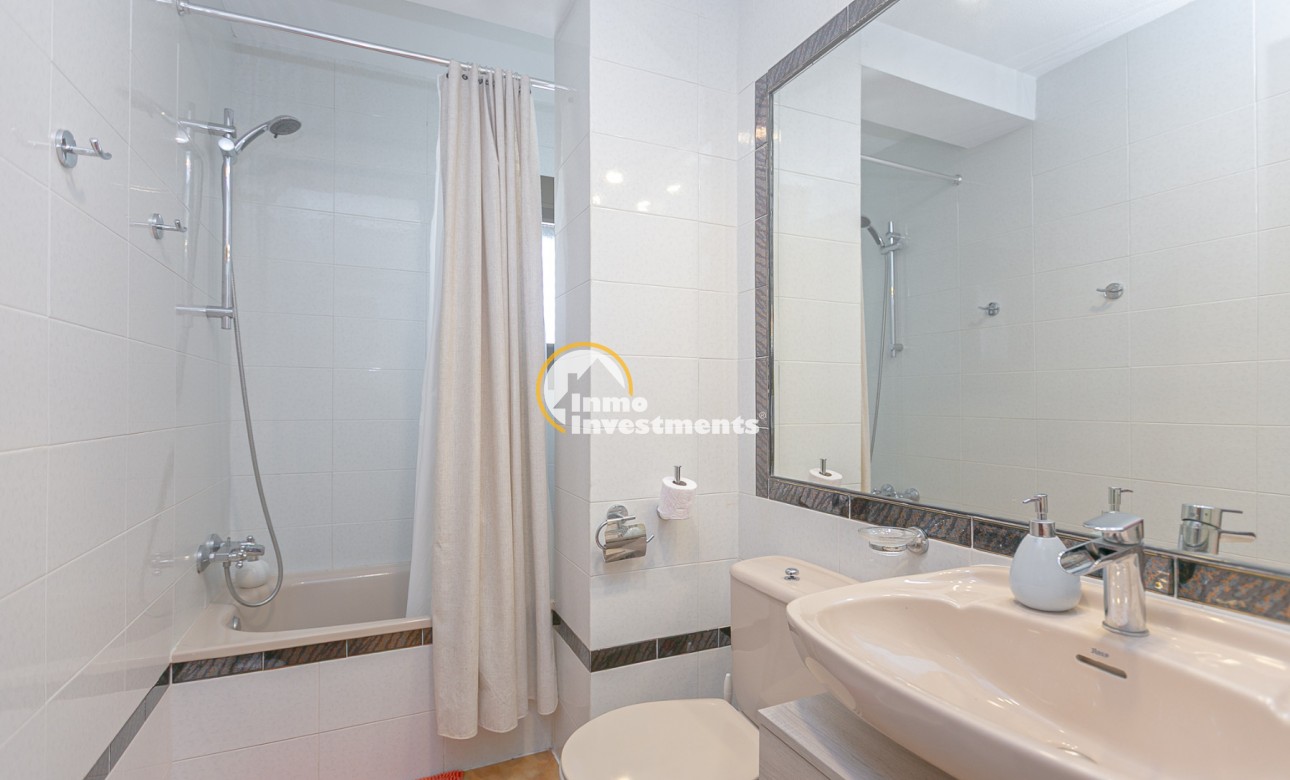 Resale - Apartment - Cabo Roig - Beachside