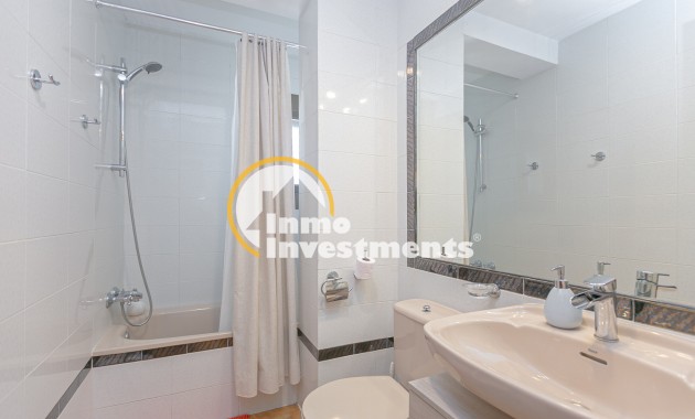 Resale - Apartment - Cabo Roig - Beachside