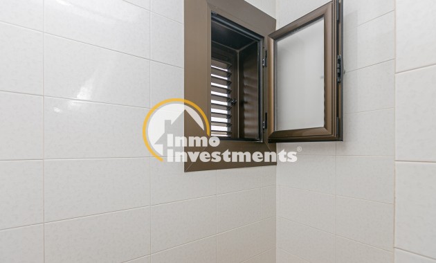 Resale - Apartment - Cabo Roig - Beachside