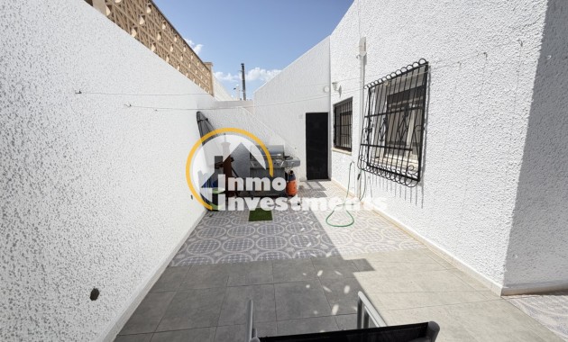 Bestaande bouw - Bungalow - Villamartin - Blue Lagoon