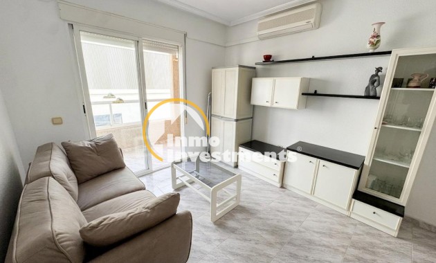 Gebrauchtimmobilien - Apartment - Torrevieja - Estacion de autobuses