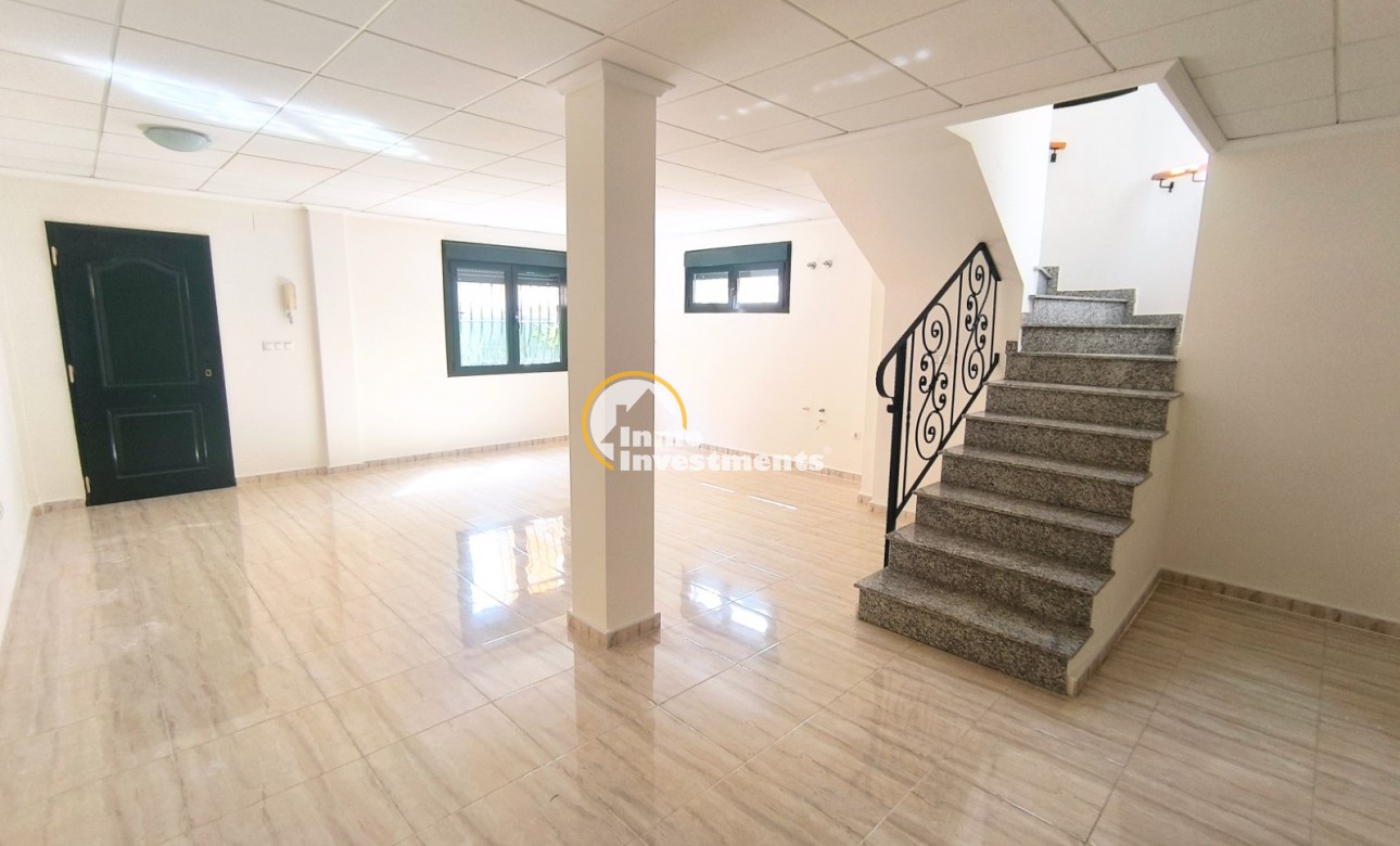 Bestaande bouw - Half vrijstaande villa - Ciudad Quesada