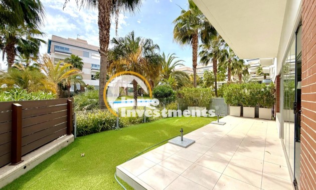 Resale - Apartment - Villamartin