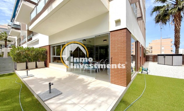 Resale - Apartment - Villamartin