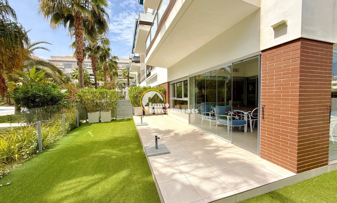 Resale - Apartment - Villamartin