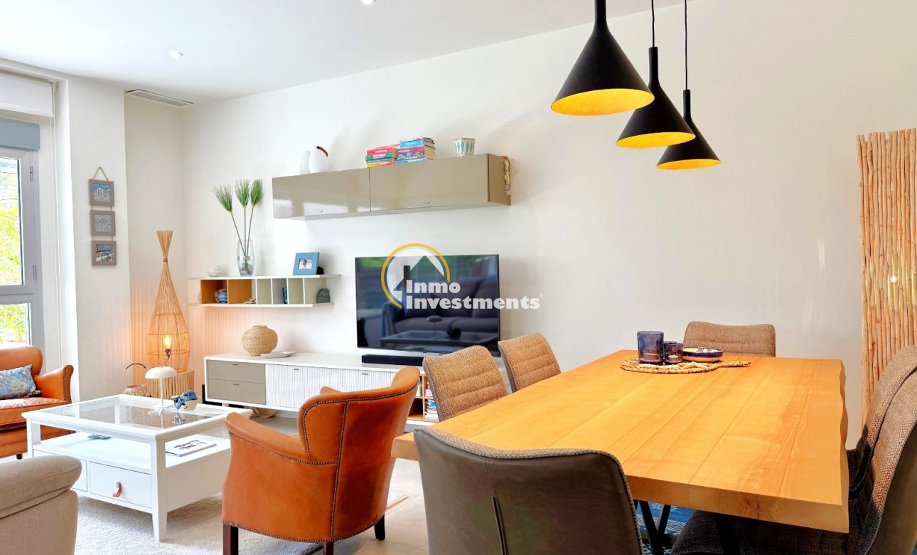 Resale - Apartment - Villamartin