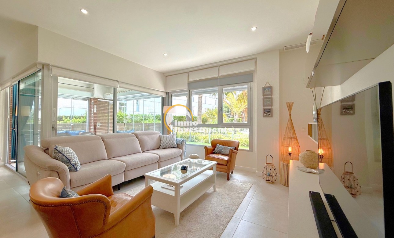 Resale - Apartment - Villamartin