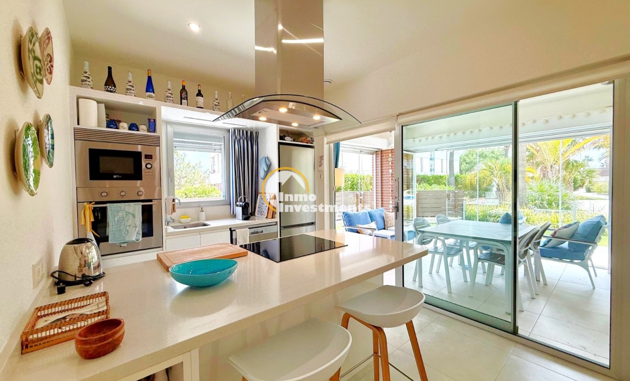 Resale - Apartment - Villamartin