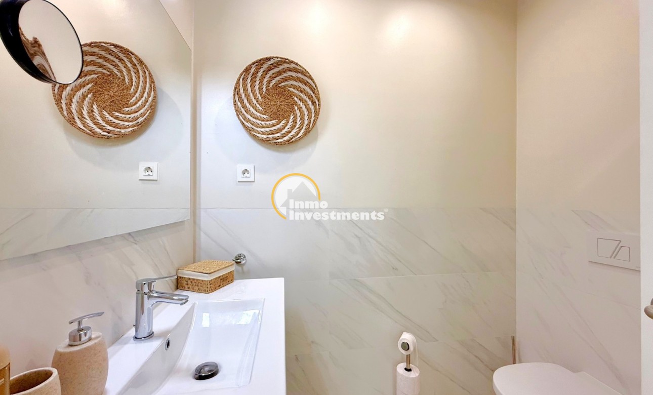 Resale - Apartment - Villamartin