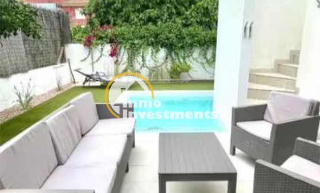 Bestaande bouw - Villa - Lomas de Cabo Roig