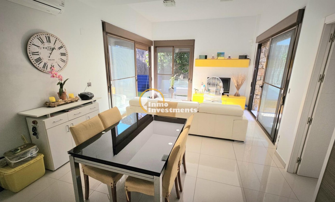 Bestaande bouw - Villa - Lomas de Cabo Roig