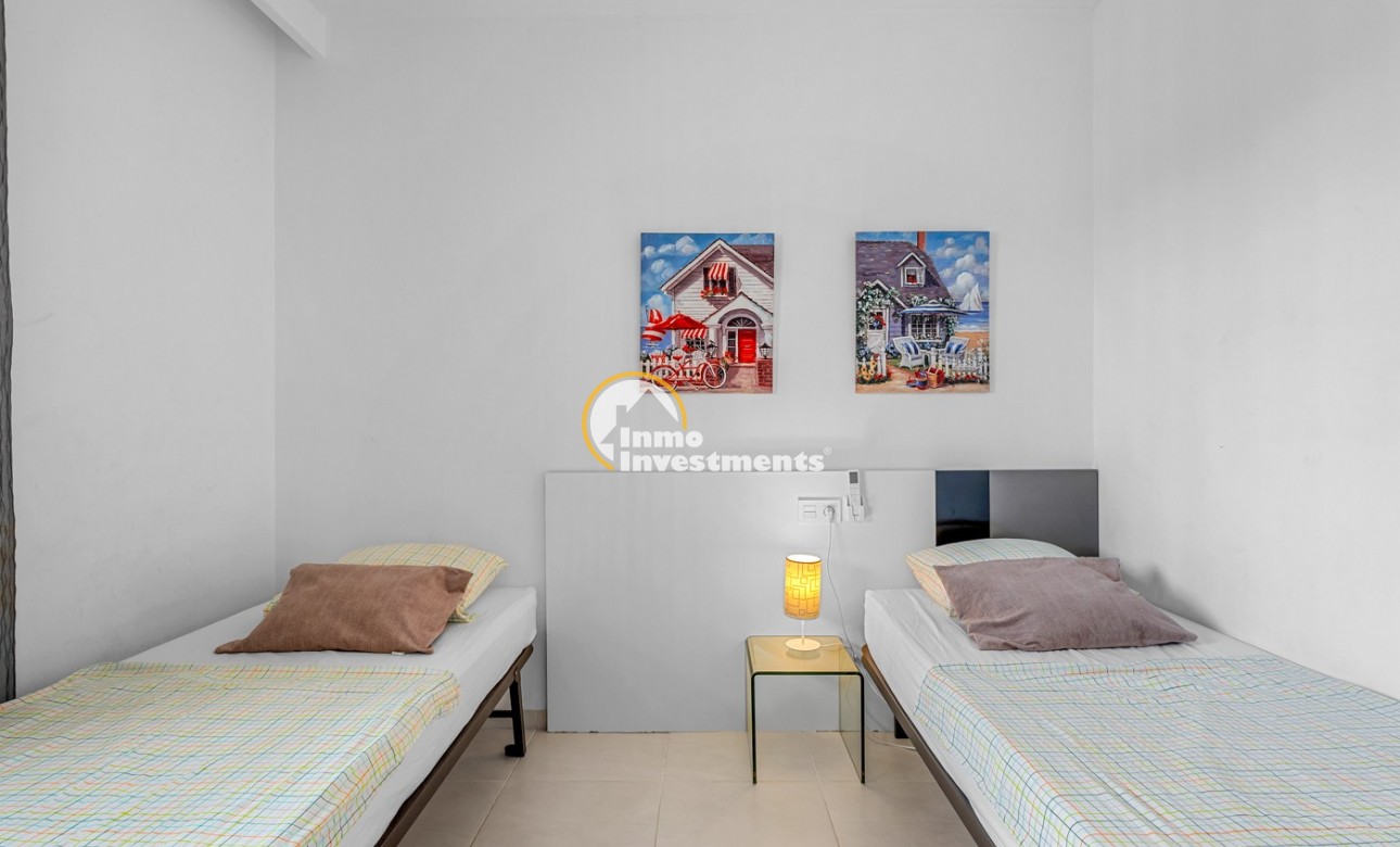 Resale - Apartment - La Zenia
