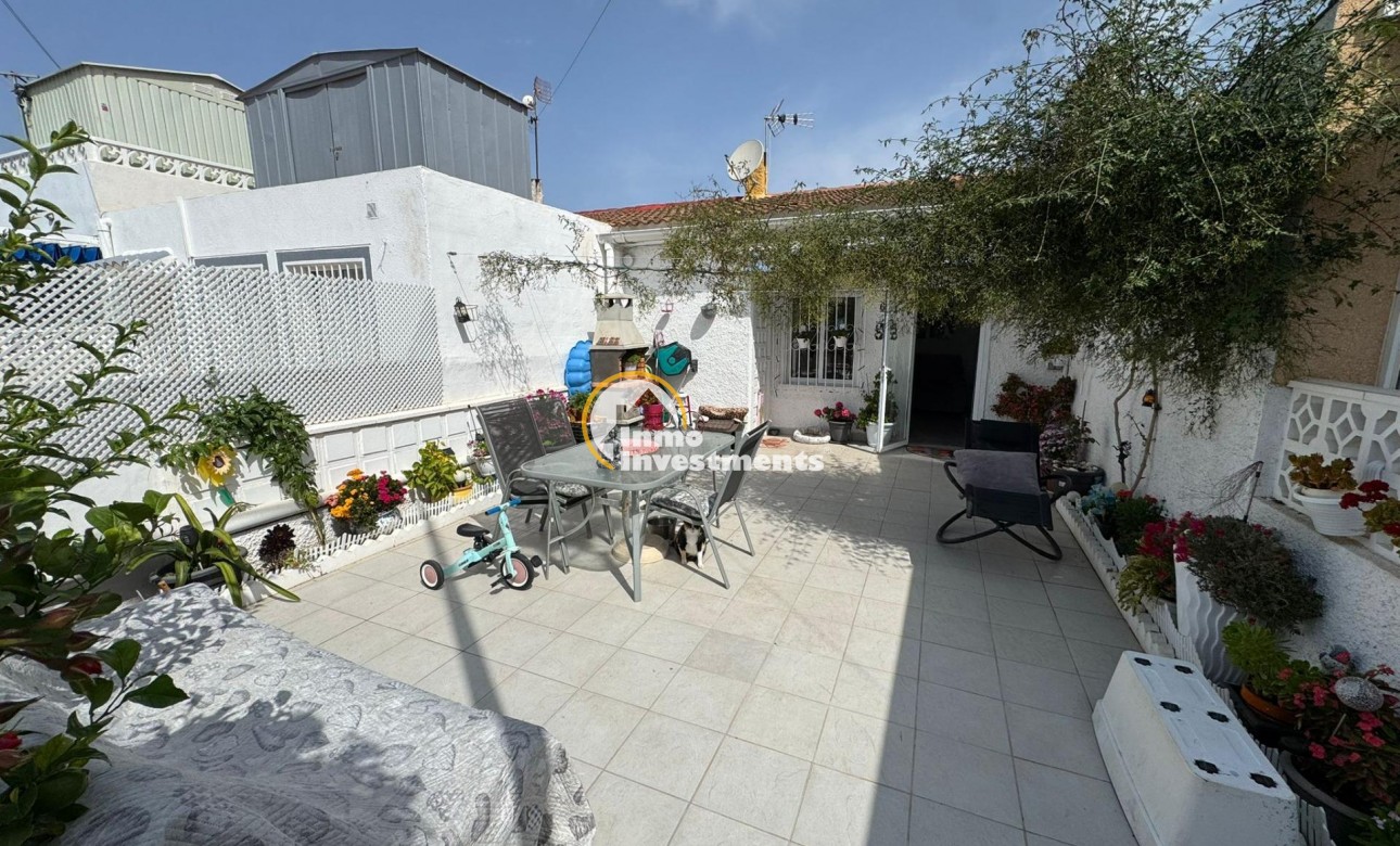 Resale - Bungalow - Torrevieja - La Siesta - El Salado - Torreta