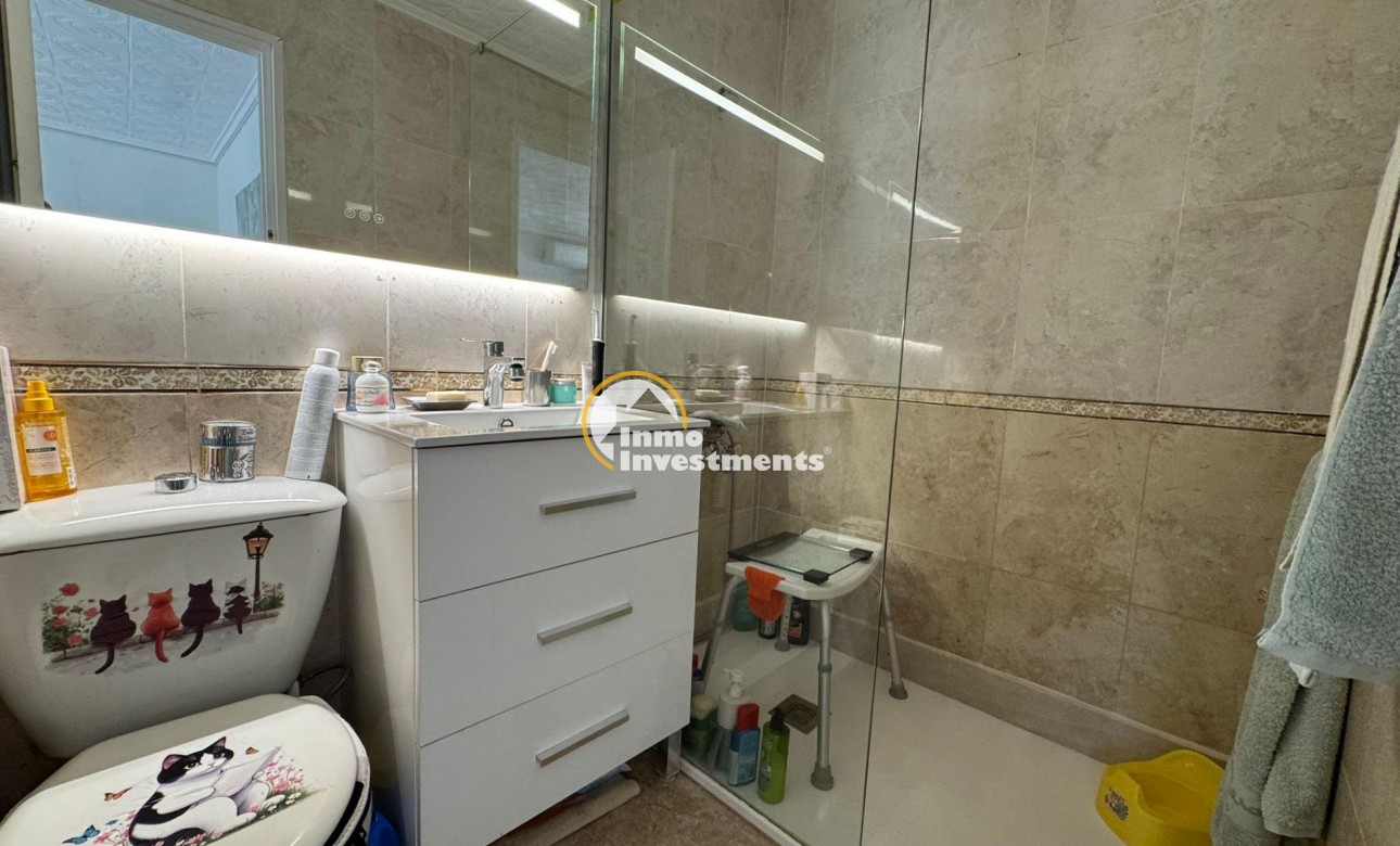Resale - Bungalow - Torrevieja - La Siesta - El Salado - Torreta