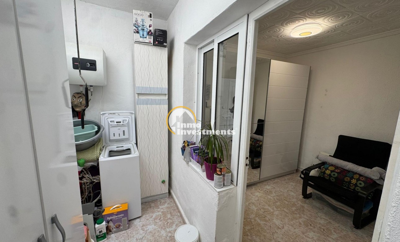 Resale - Bungalow - Torrevieja - La Siesta - El Salado - Torreta