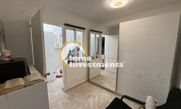 Resale - Bungalow - Torrevieja - La Siesta - El Salado - Torreta