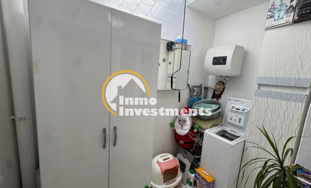 Resale - Bungalow - Torrevieja - La Siesta - El Salado - Torreta