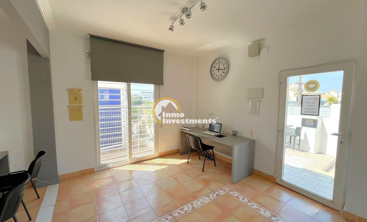 Gebrauchtimmobilien - Kommerzial - Orihuela Costa - Playa Flamenca