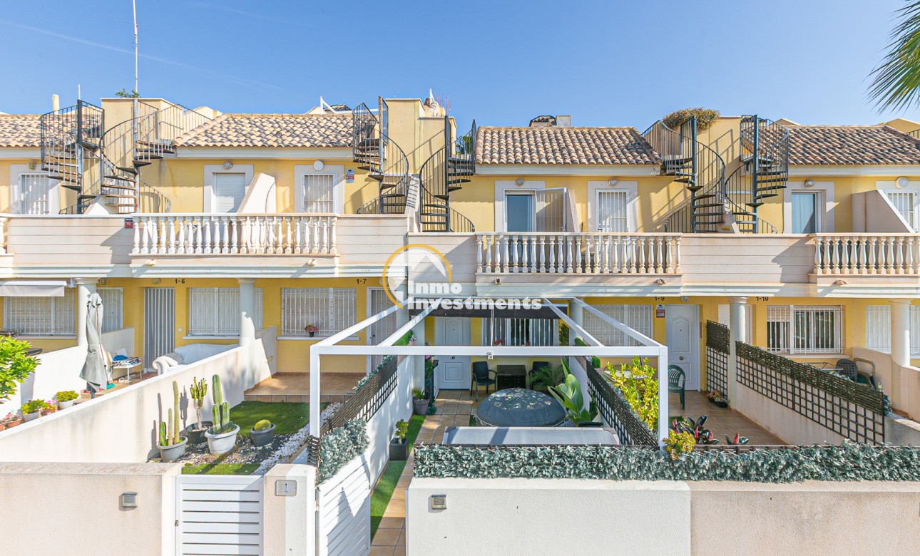 Resale - Town house - Lomas de Cabo Roig