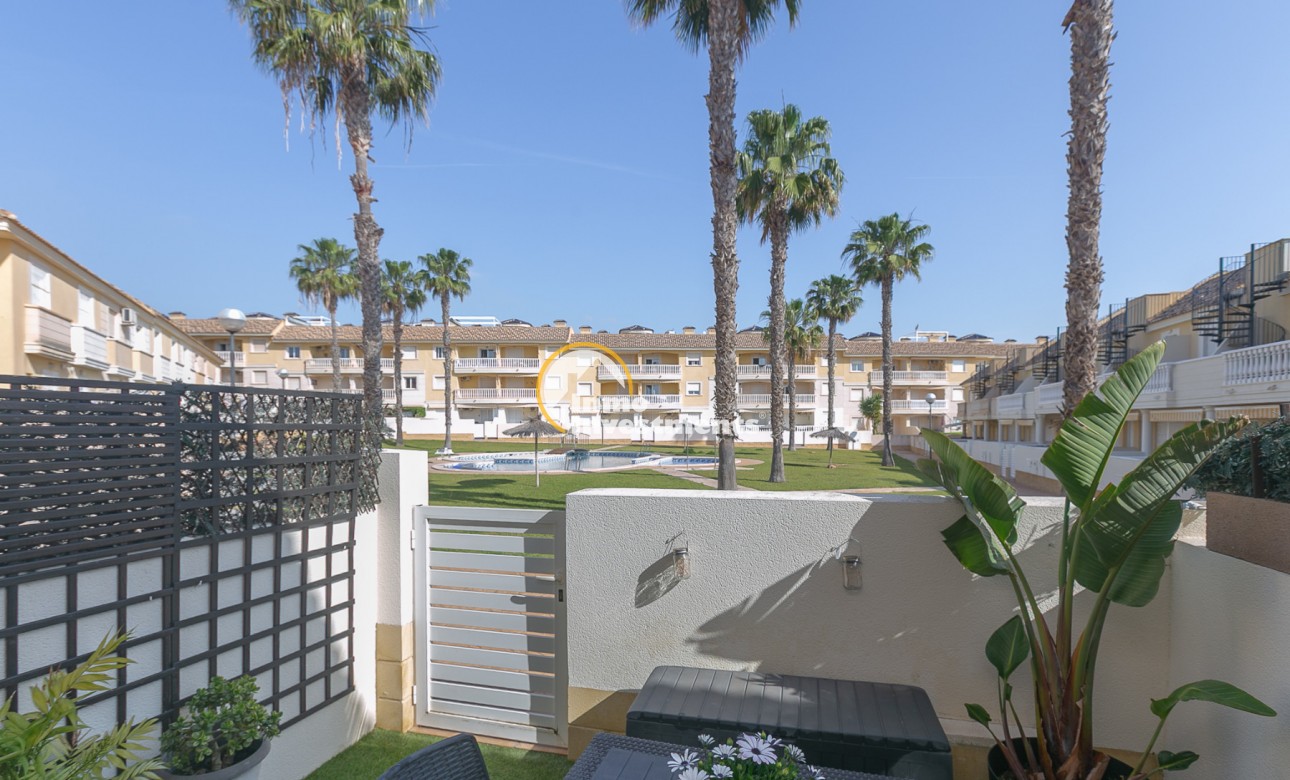 Resale - Town house - Lomas de Cabo Roig