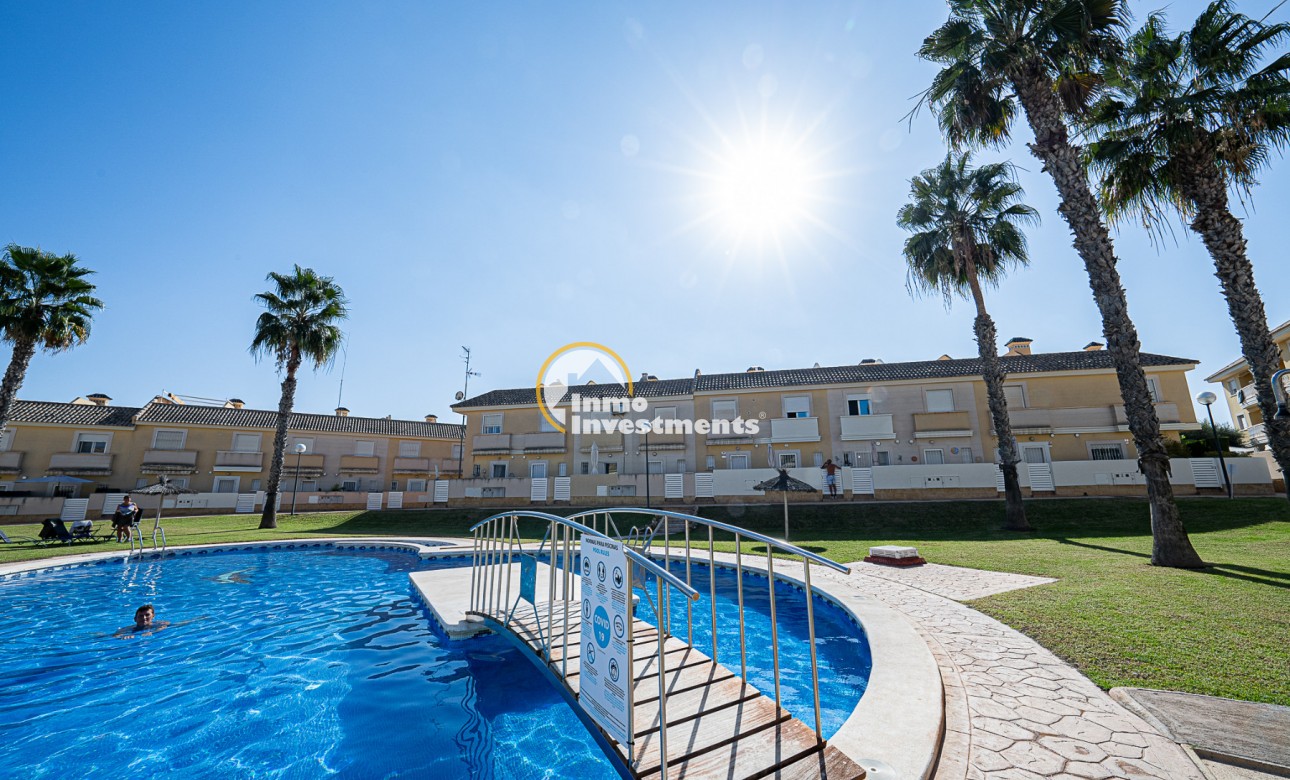 Resale - Town house - Lomas de Cabo Roig
