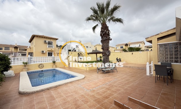 Revente privée - Villa - Villamartin