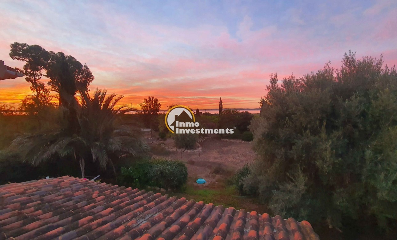 Resale - Finca - Los Montesinos
