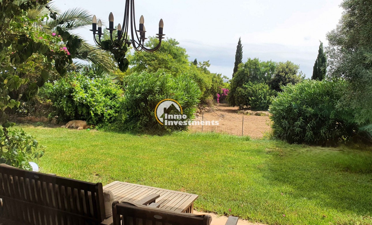 Resale - Finca - Los Montesinos