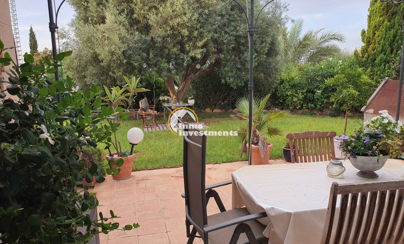 Resale - Finca - Los Montesinos