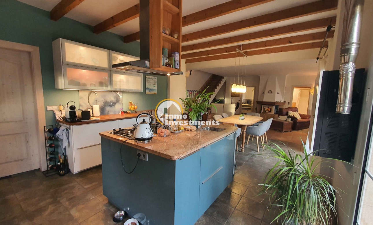 Resale - Finca - Los Montesinos