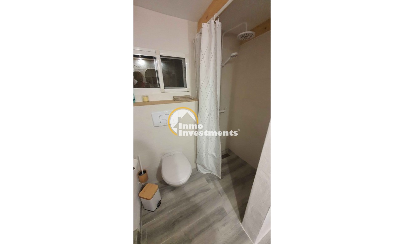 Resale - Finca - Los Montesinos