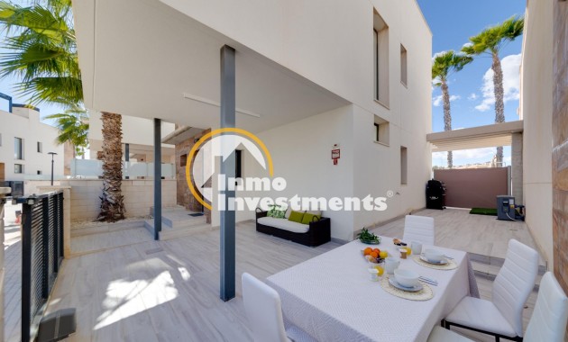 Bestaande bouw - Villa - Lomas de Cabo Roig
