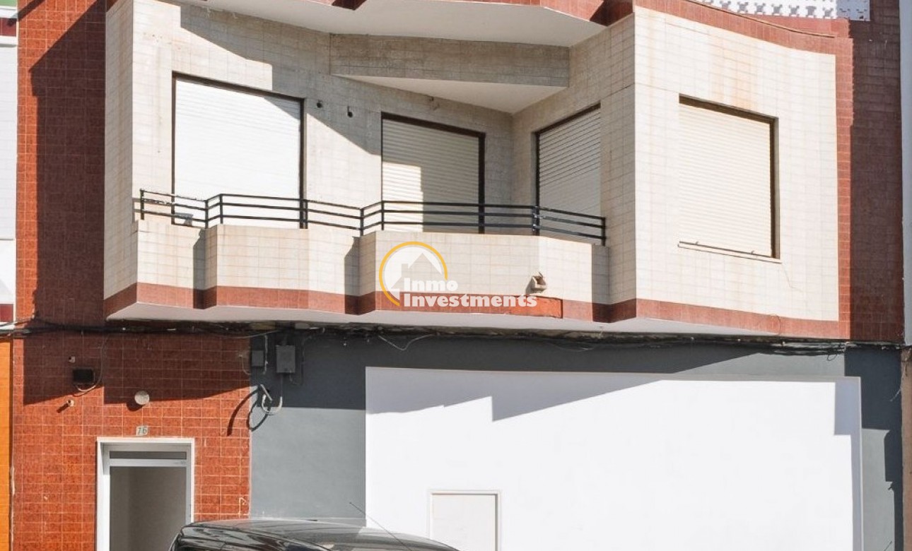 Bestaande bouw - Commercieel - Torrevieja - Centro