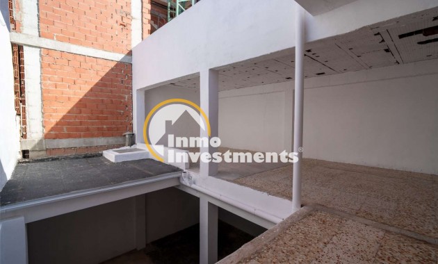 Bestaande bouw - Commercieel - Torrevieja - Centro