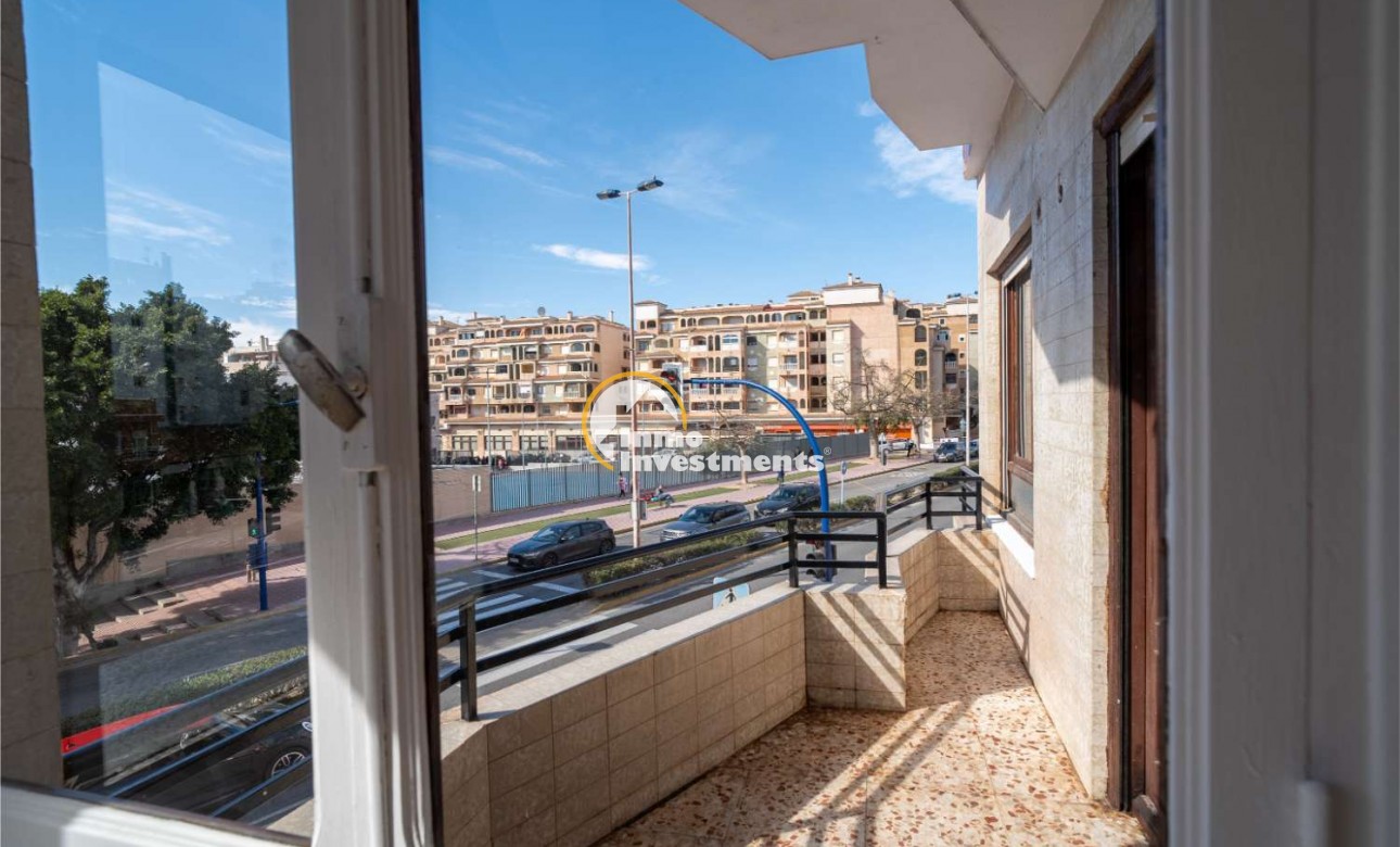 Bestaande bouw - Commercieel - Torrevieja - Centro