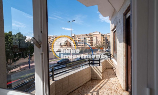 Bestaande bouw - Commercieel - Torrevieja - Centro