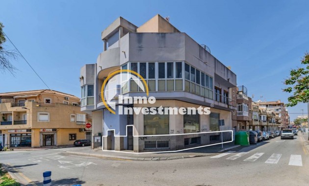 Bestaande bouw - Business local - Torrevieja - Nueva Torrevieja - Aguas Nuevas